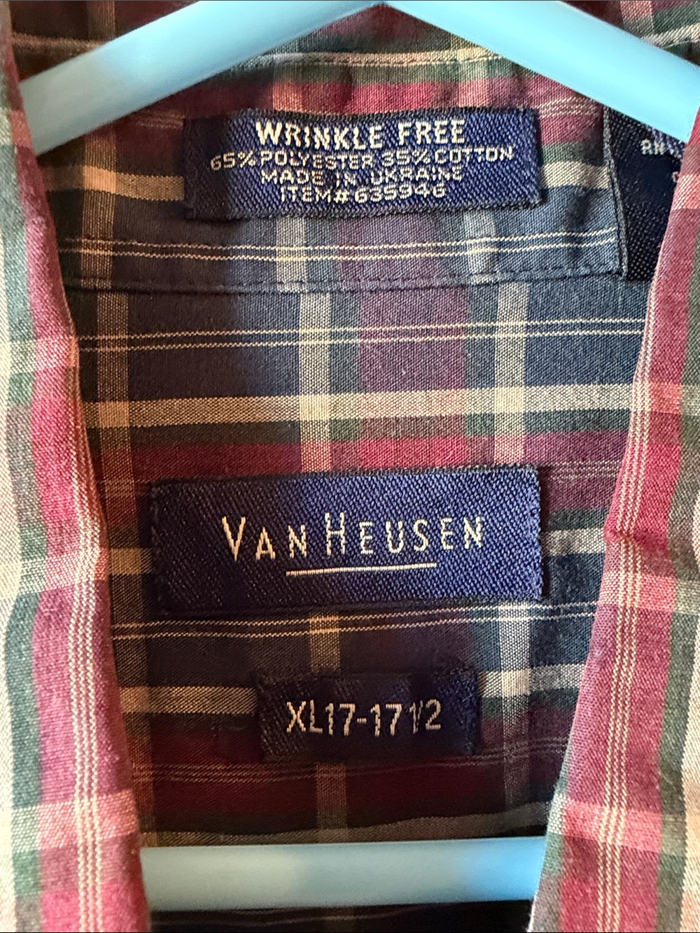 Van Heusen Men's Burgundy and Navy Plaid Button-Down Shirt. Size XL - Picture 2 of 4